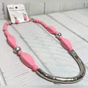Fashion Jewelry Set Pink And Silver Necklace & Earrings NWT Women’s Accessories
